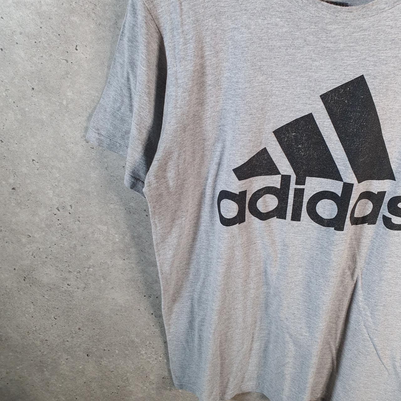 Vintage Adidas Go Tee T Shirt Men’s Medium Grey Three Stripes Logo Athletic