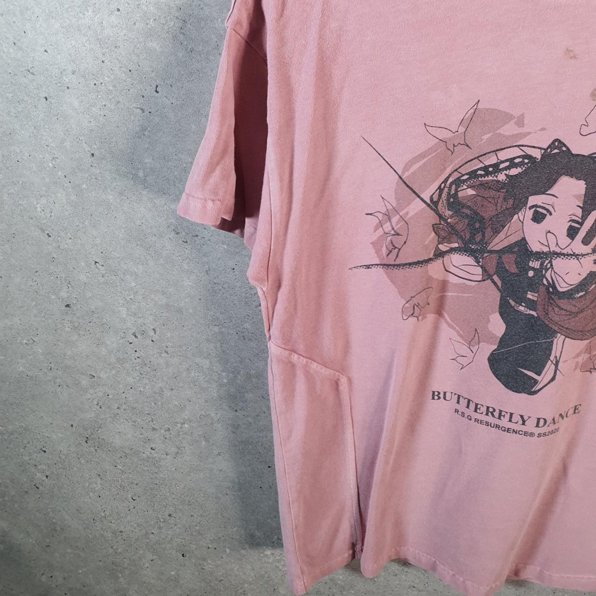 Vintage Resurgence Butterfly Dance T Shirt Men’s XS Pink Casual Sports Logo Athletic