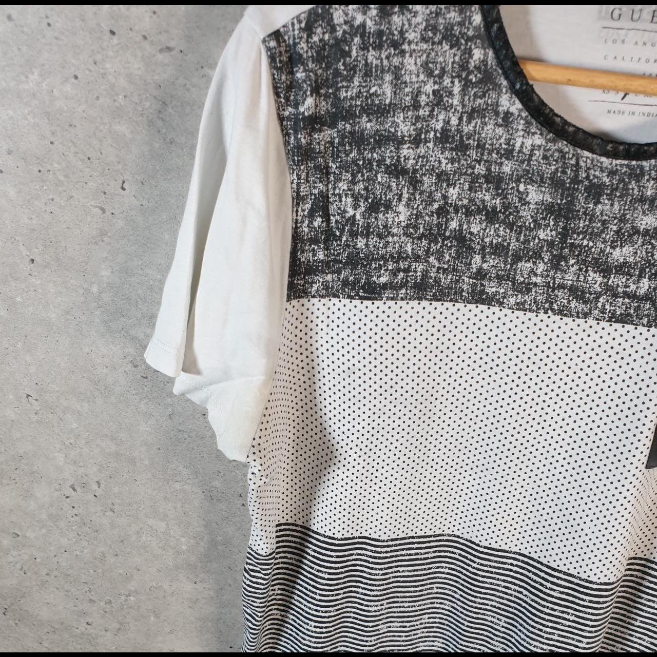 Vintage Guess Spellout Graphic T Shirt Men’s Medium White Casual Sports Logo Athletic