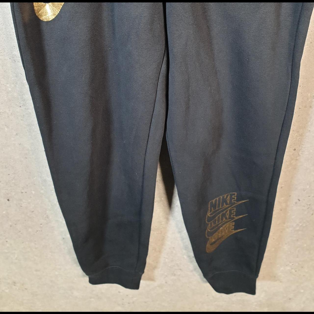 Vintage Nike Club Sweatpant Joggers Mens Medium Black Swoosh Sports Tracksuit Big Fish Vintage