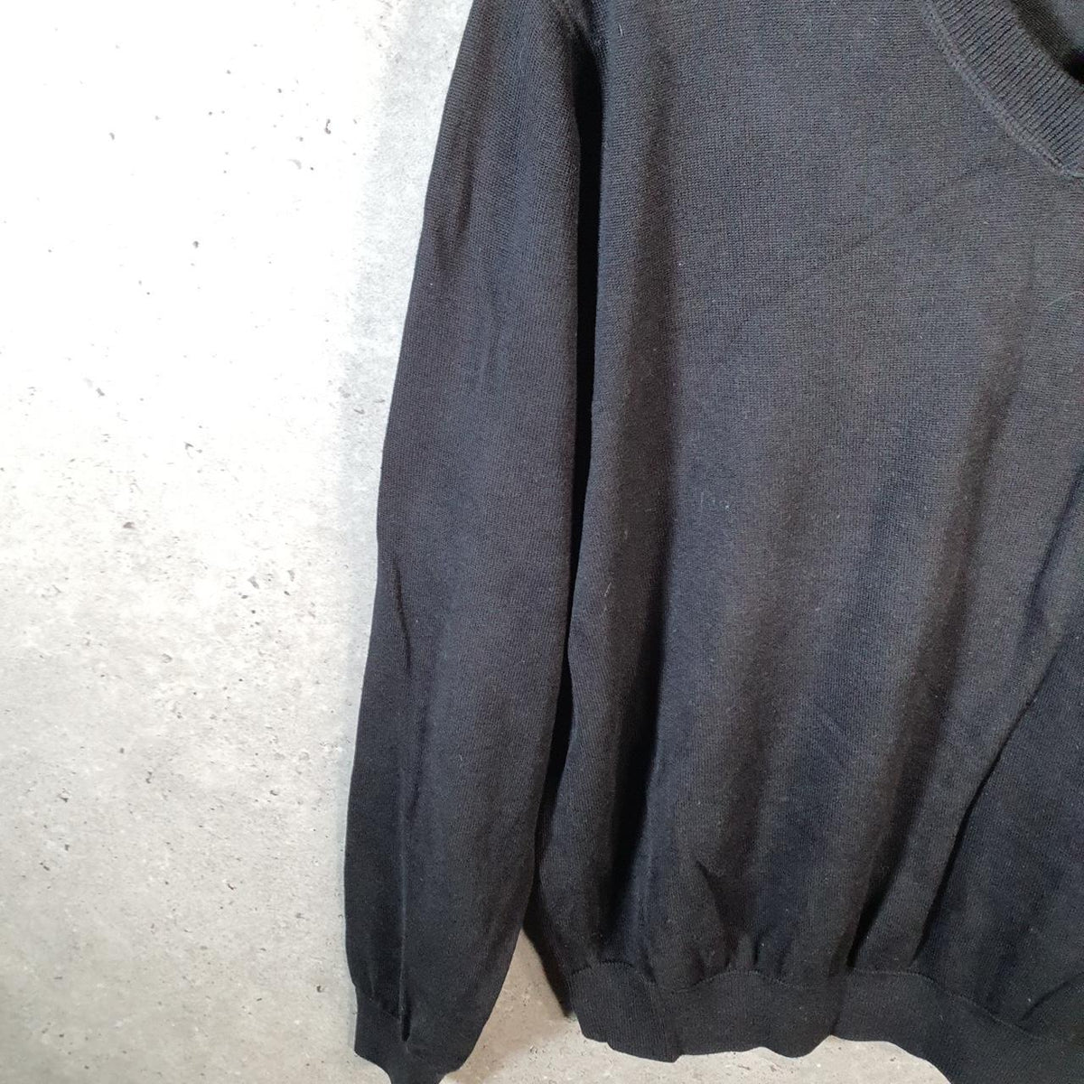 Vintage Lacoste Sweatshirt Men’s Medium Black Pullover Logo Y2K Jumper Logo