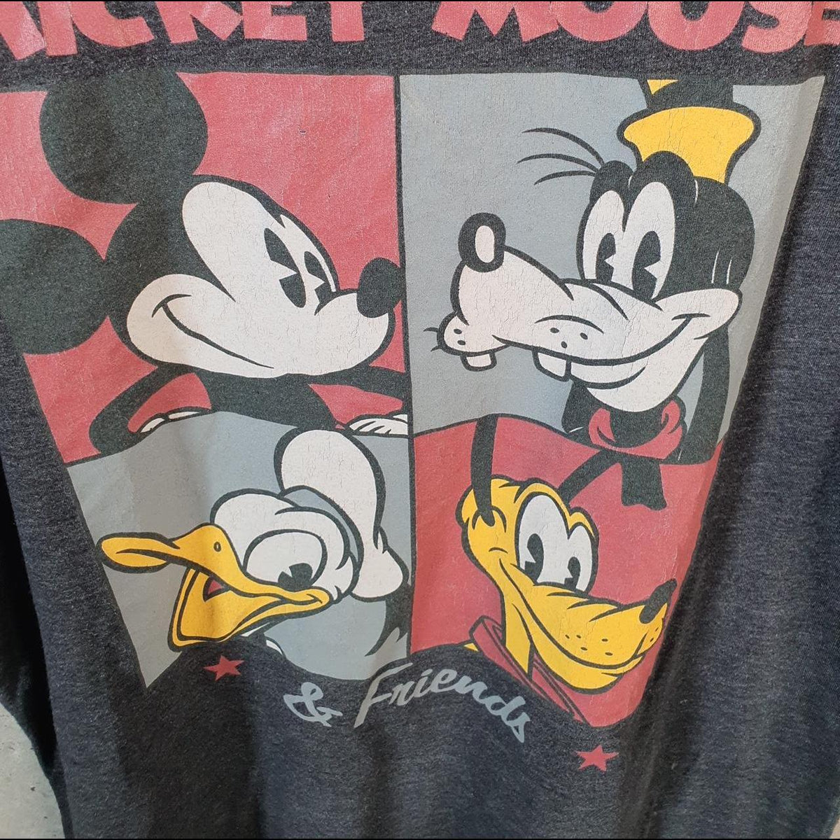 Vintage Disney Land Mickey Mouse T Shirt Shirt Men’s  Medium Grey Graphic Cartoon C9724