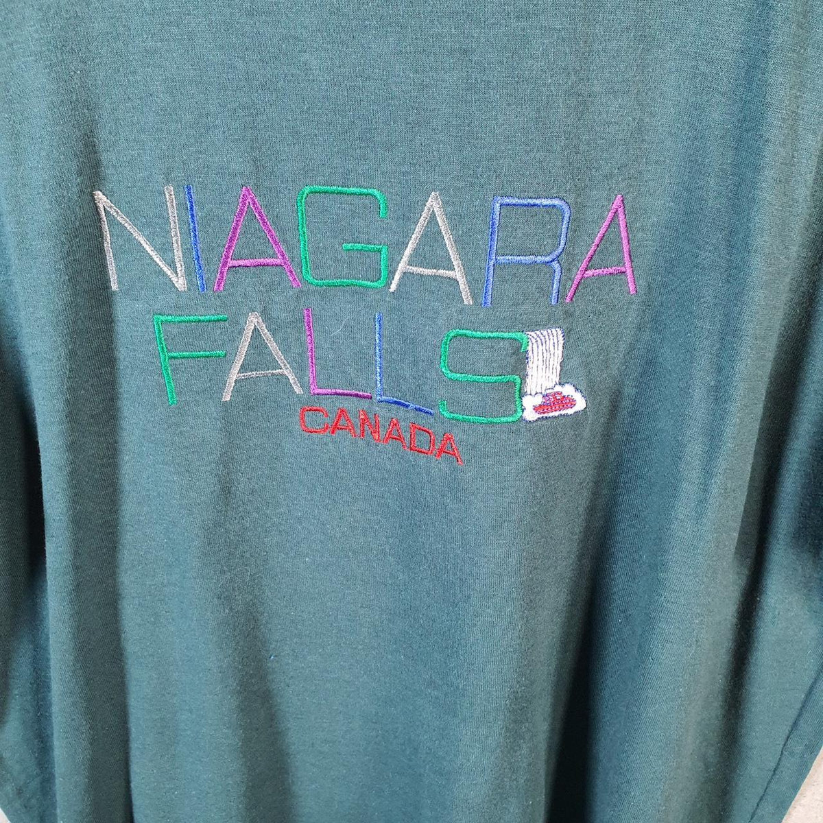 Vintage WorldPro Niagara Falls Canada Embroidered 90s USA Single Stitch T Shirt Men’s Medium Green