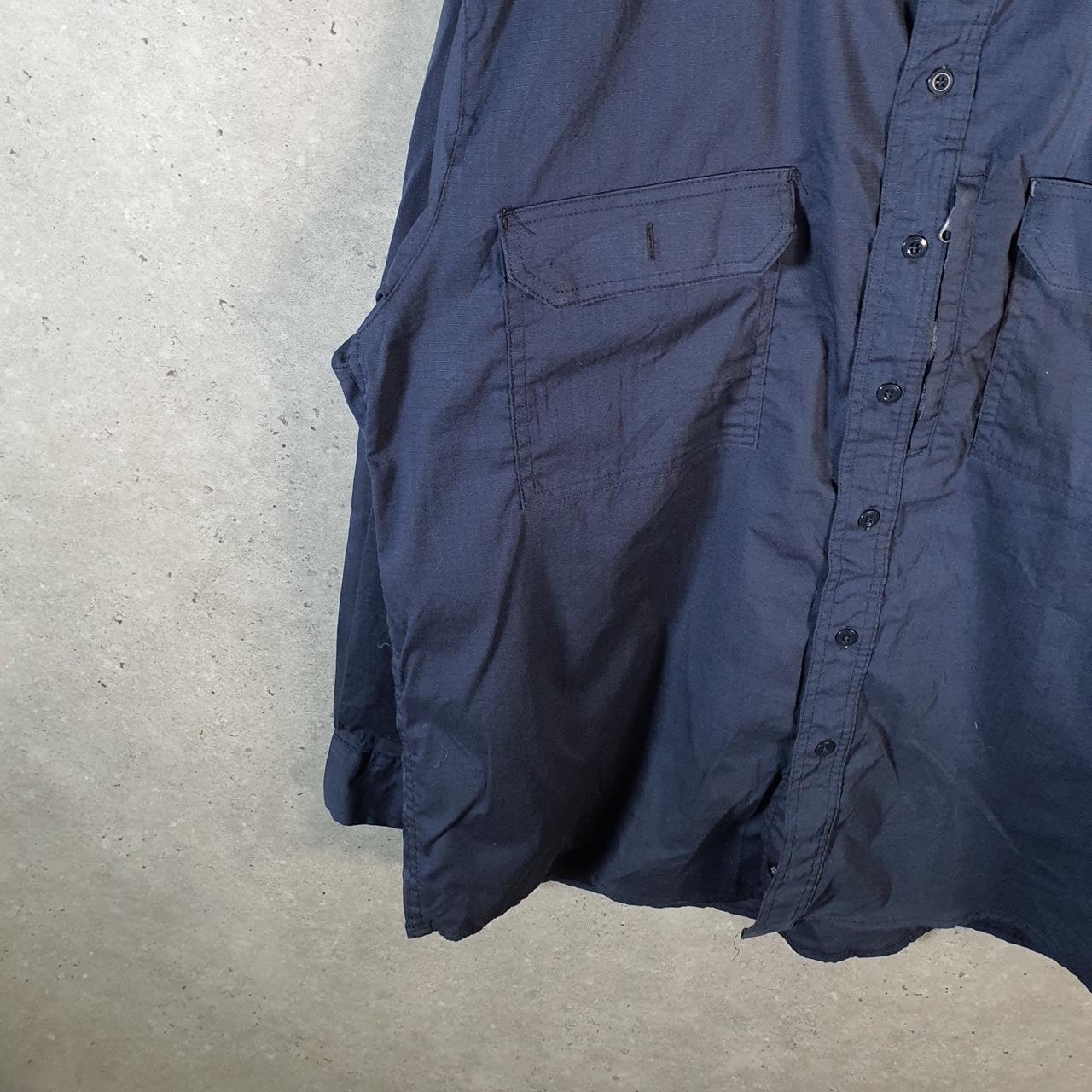 Vintage Carhartt Shirt Button Down Mens XL Navy Blue Long Sleeve Relaxed Fit