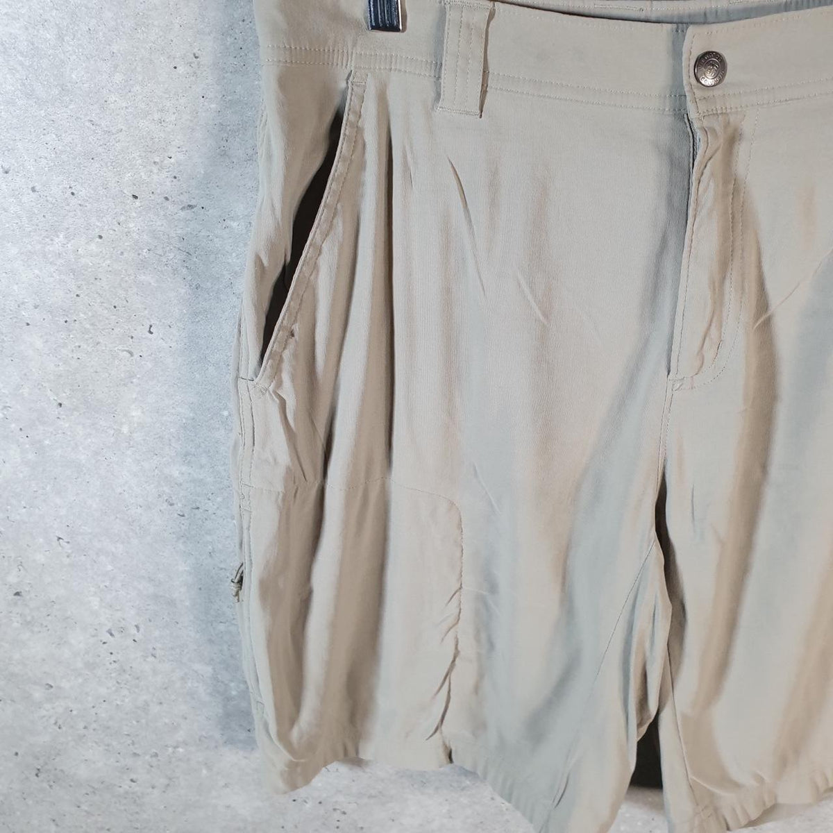 Vintage Columbia Omni Shield Shorts Jorts Cargo Men’s W34 Brown Athletic Hiking Baggy
