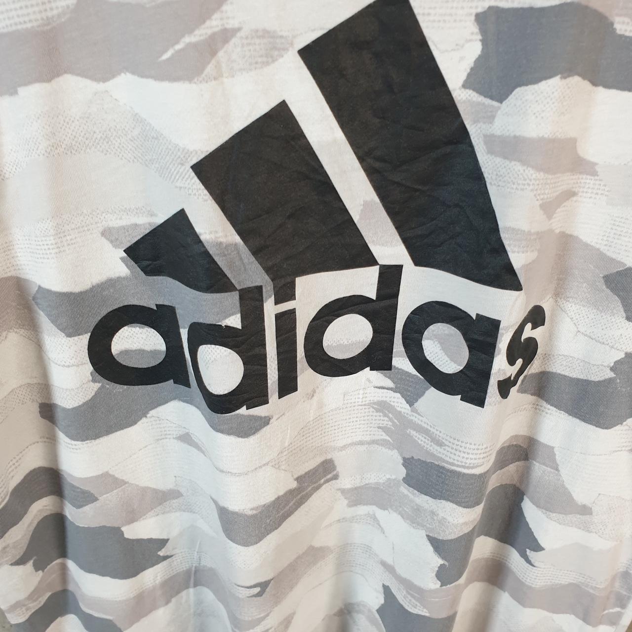 Vintage Adidas T Shirt Shirt Womens Large Camo Grey Three Stripes Logo Athletic C9893