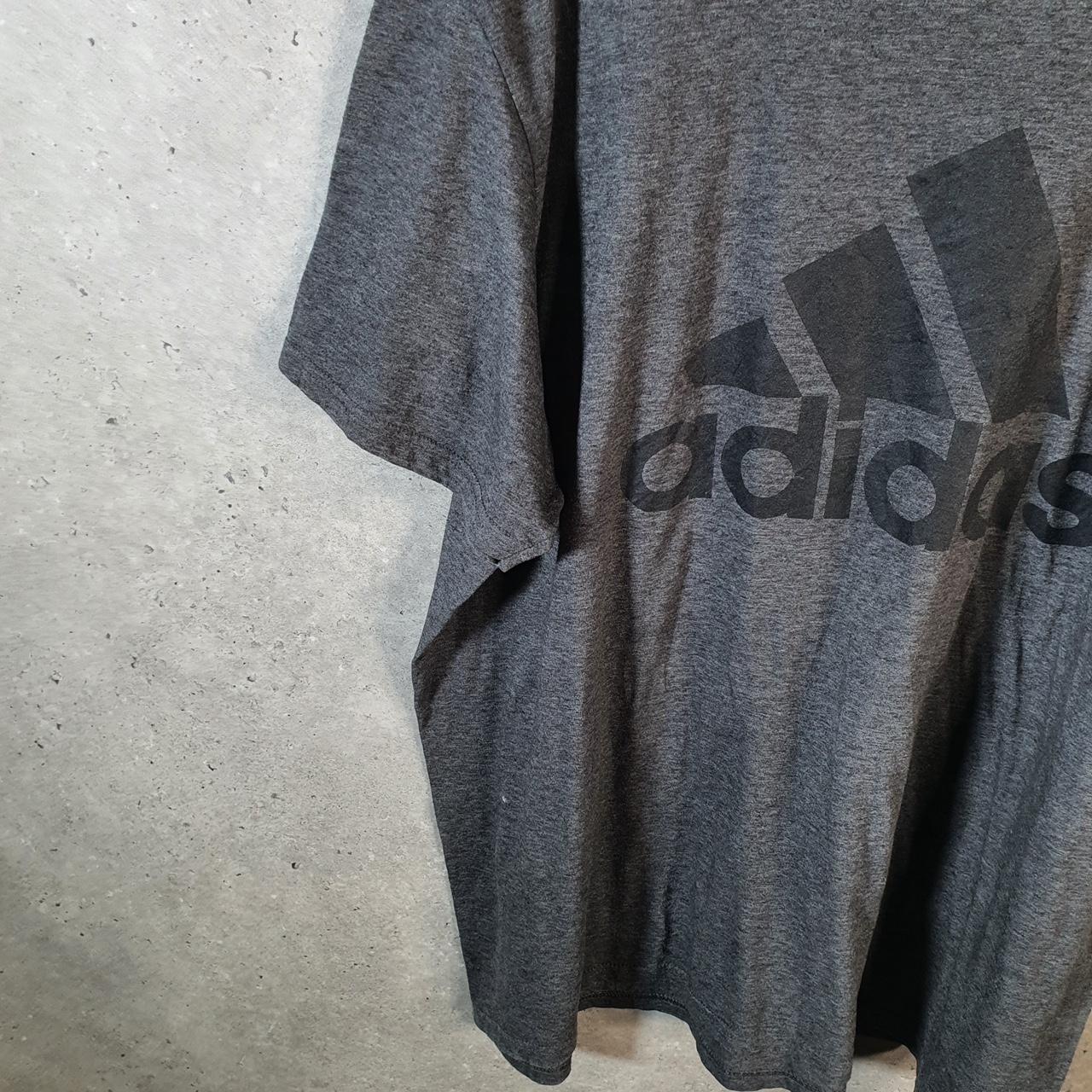 Vintage Adidas Go To Performance Tee T Shirt Men’s 2XL Grey Three Stripes Logo Athletic