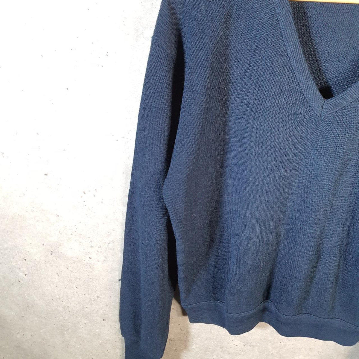 Vintage Lacoste Sweatshirt Men’s Medium Navy Blue Pullover Logo Y2K Jumper Logo