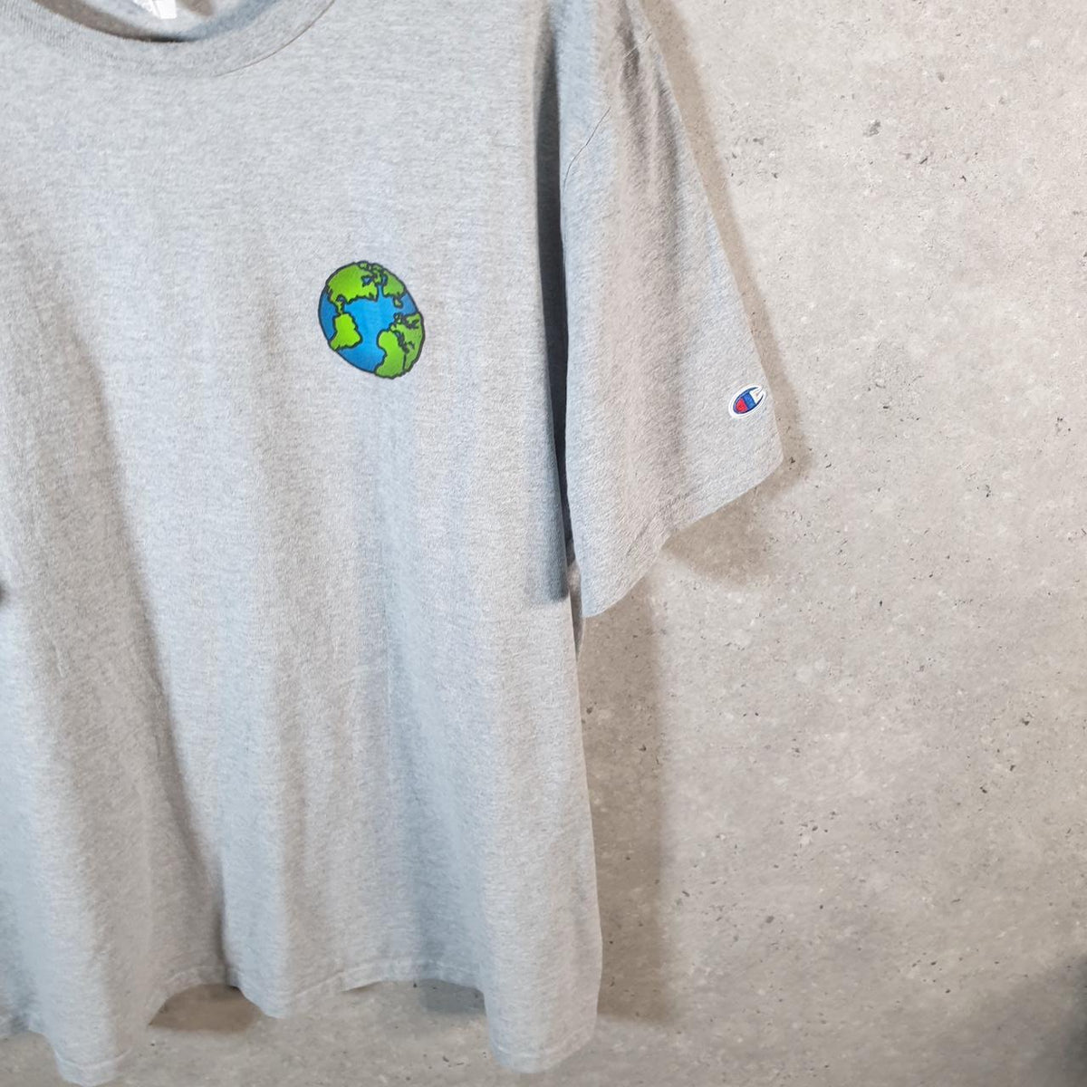 Vintage Champion Alien Logo T Shirt Men’s 2XL Grey American USA Athletic