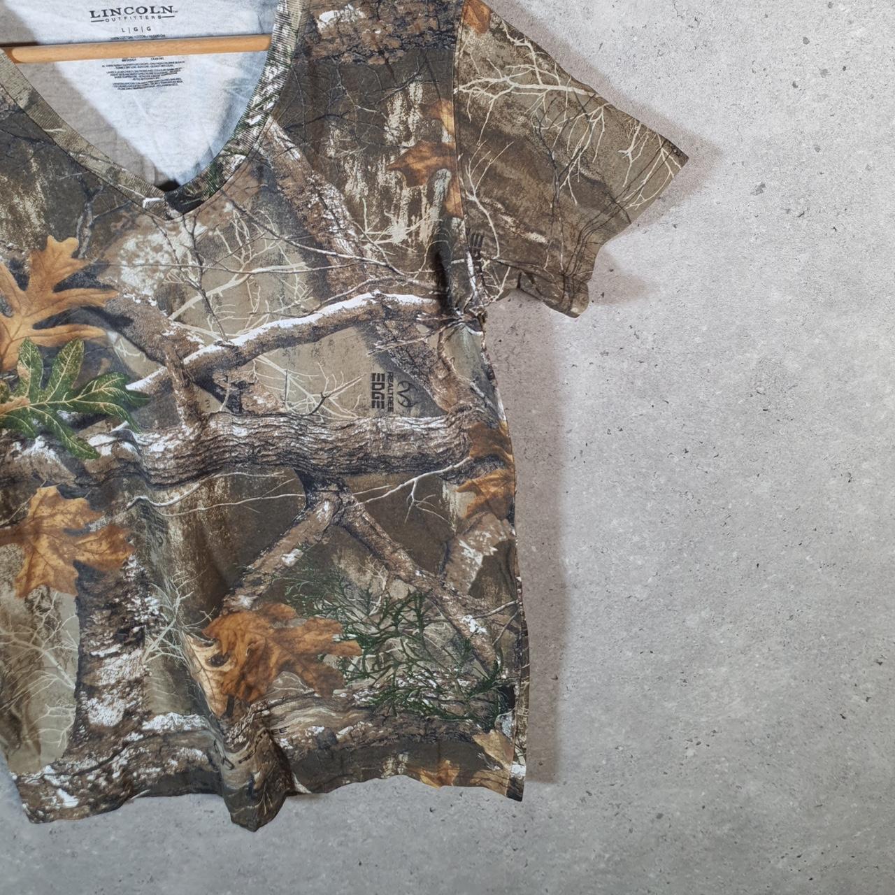 Vintage Lincoln Outfitters RealTree Camoflauge T Shirt Womens Large Camo Short Sleeve