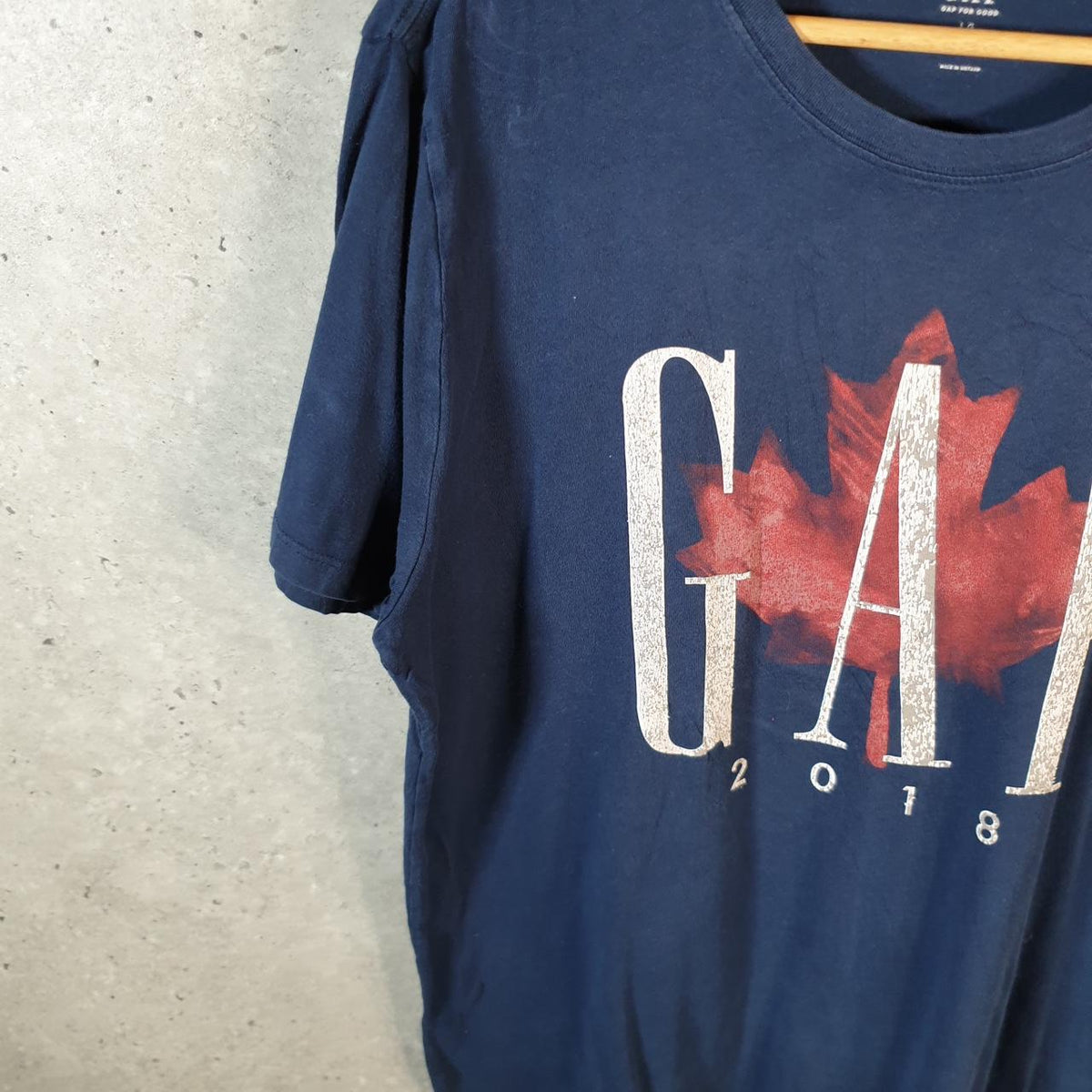 Vintage Gap Autumn Leaf 2018 T Shirt Men’s Large Navy Blue Classic Fit