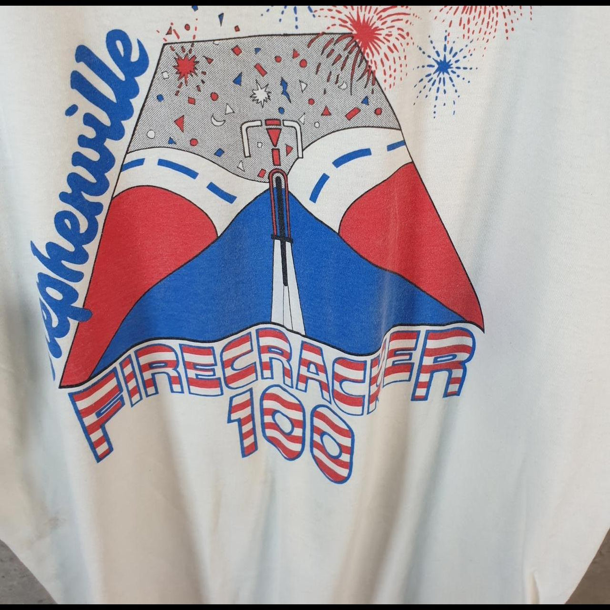 Vintage Fruit of the Loom Stephenville Firecracker 90s Single Stitch T Shirt Men’s Large White C8943