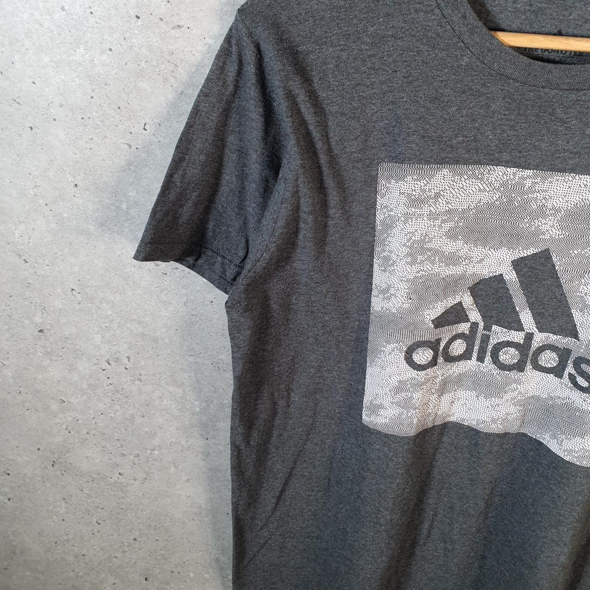 Vintage Adidas Go To Tee T Shirt Men’s Medium Grey Three Stripes Logo Athletic