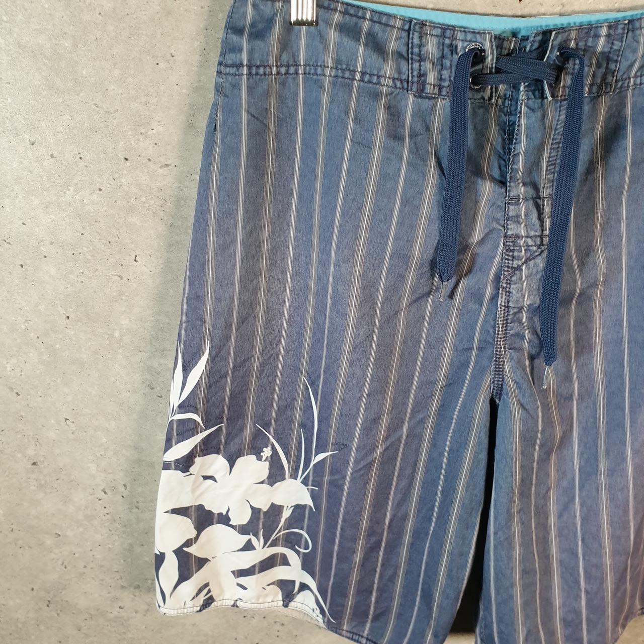 Vintage Quiksilver Shorts Jorts Chino Cargo Men’s W34 Striped Grey Baggy Cotton