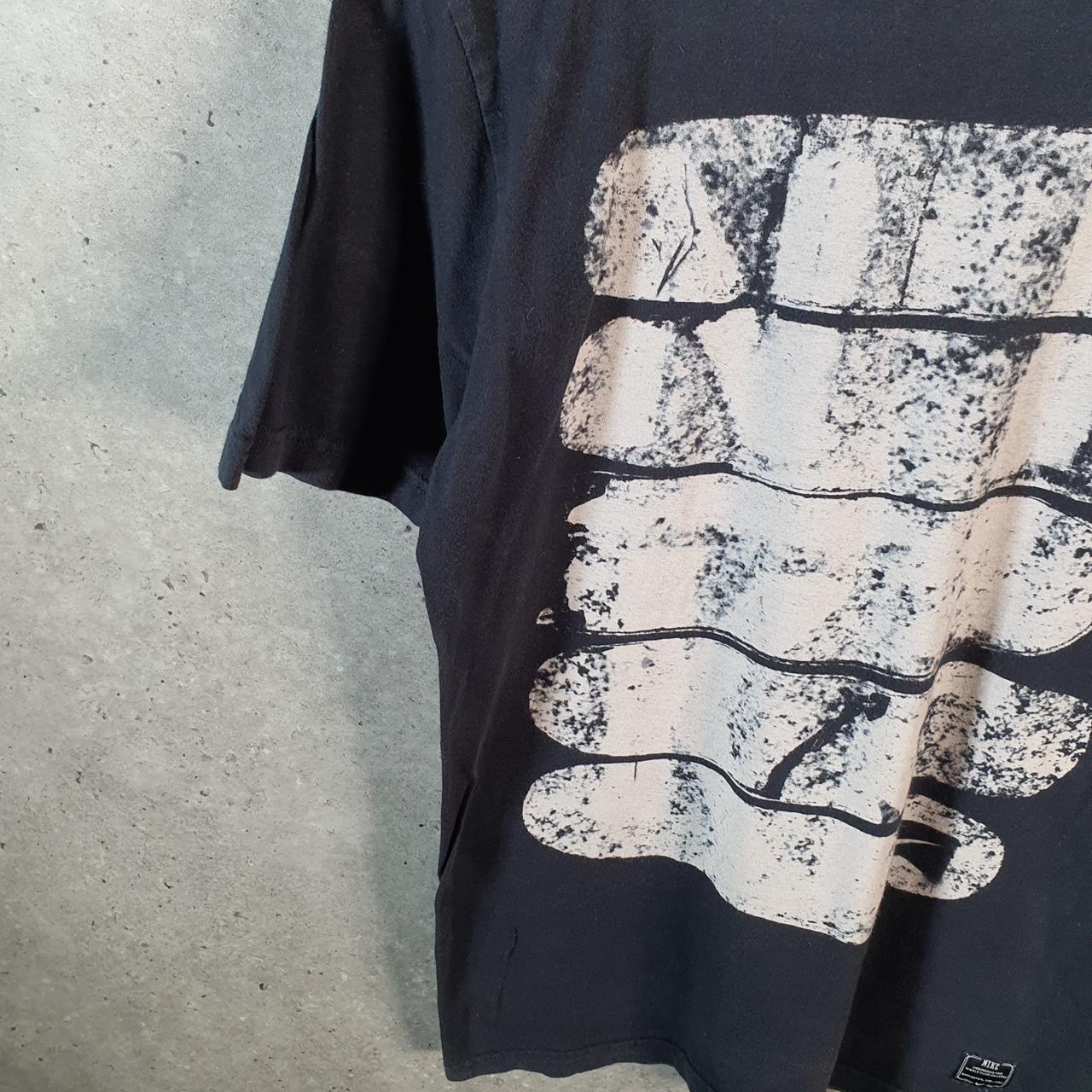 Vintage Nike T Shirt Men’s Medium Black Printed Centre Single Swoosh Logo Athletic