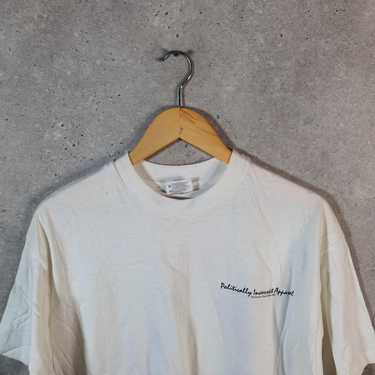 Vintage Hanes Beefy Radical Conservative 90s USA Single Stitch T Shirt Men’s Large White Big Fish Vintage