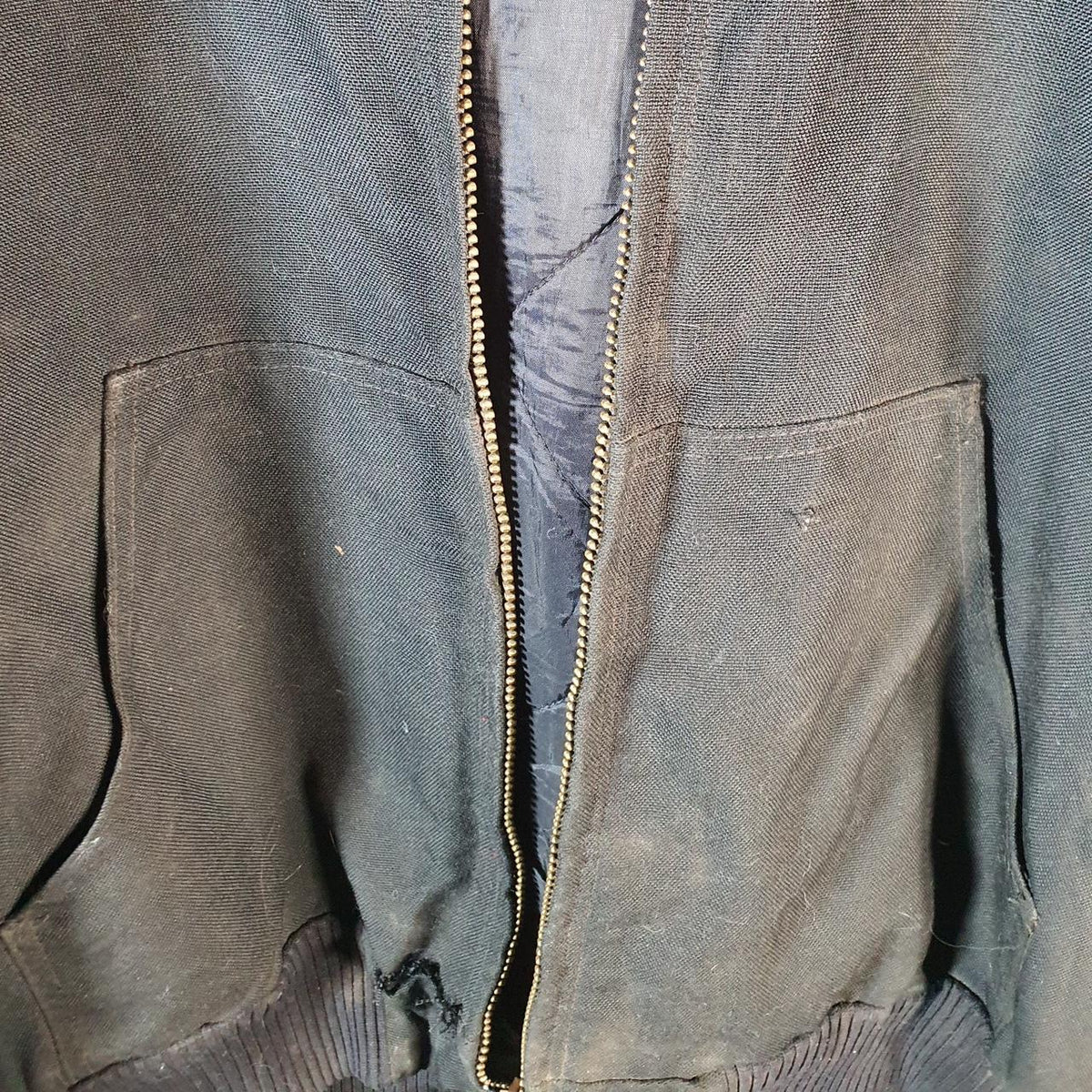 Vintage Carhartt 90s Active Hooded Jacket Men’s Large Black Workwear J133 BLK Canvas USA Big Fish Vintage