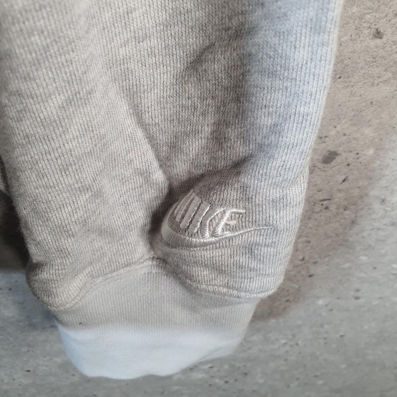 Vintage Nike Club Hoodie Men’s Medium Grey Swoosh Y2K Pullover Sweatshirt Logo