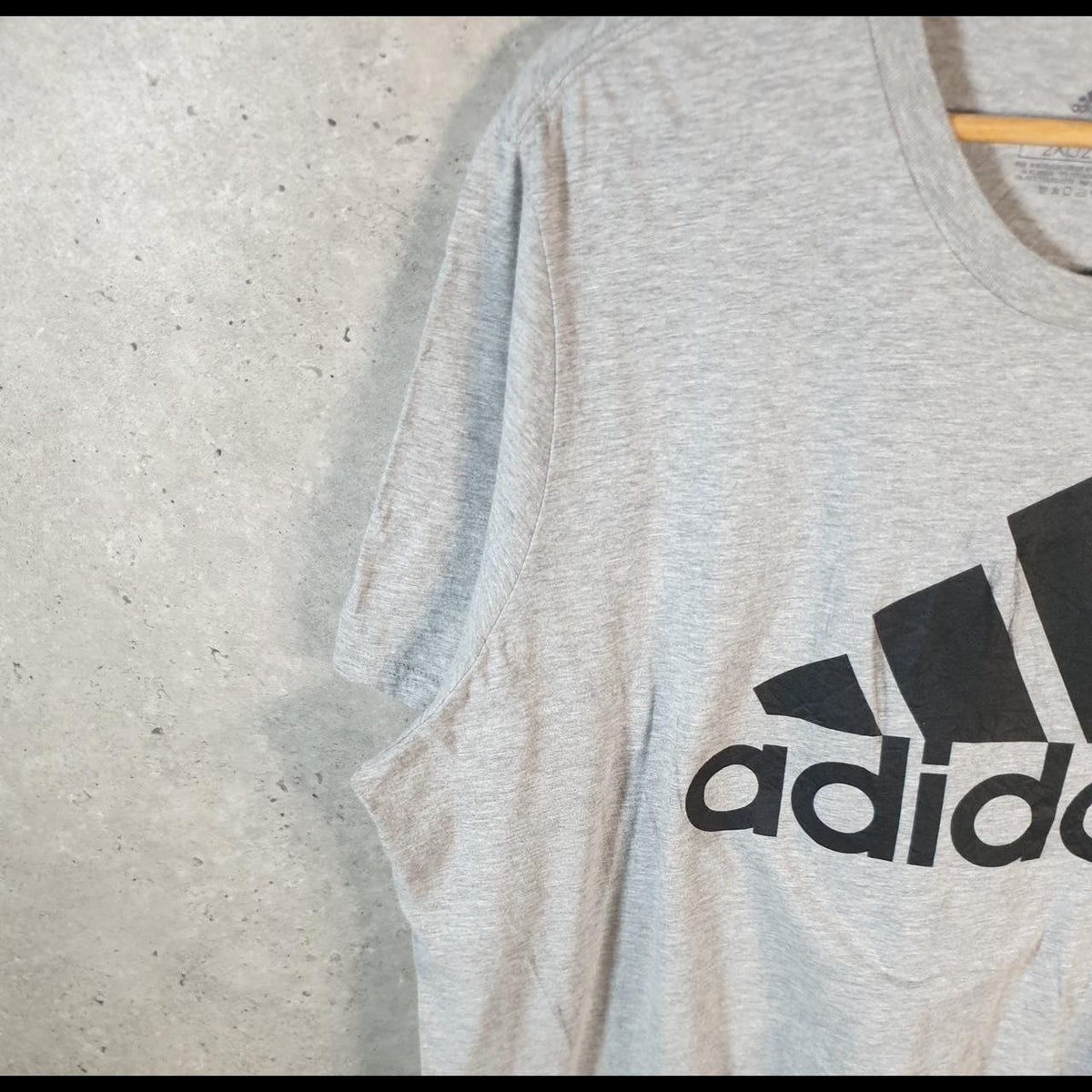 Vintage Adidas Amplifier T Shirt Men’s 2XL Grey Three Stripes Logo Athletic