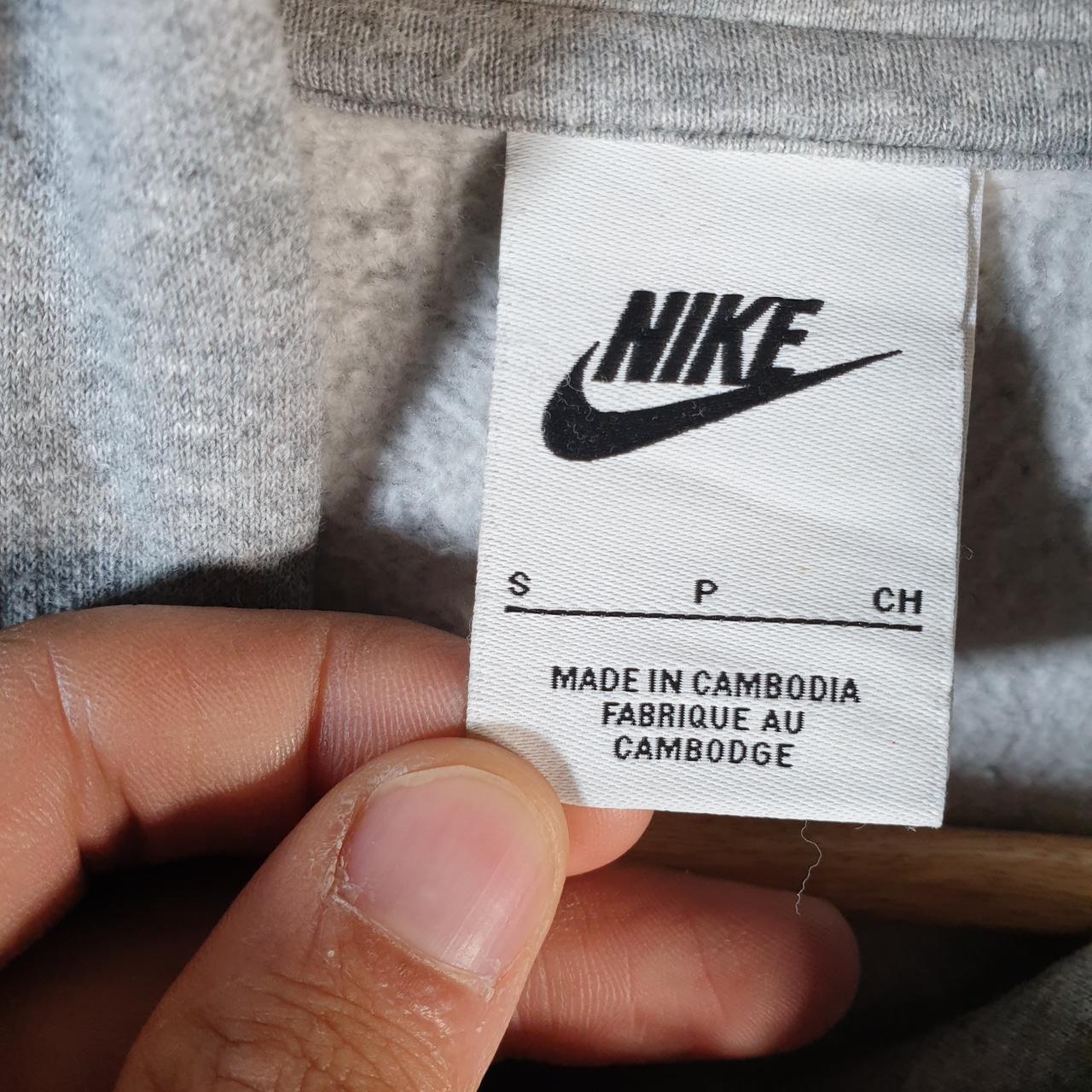 Vintage Nike Club Hoodie Men’s Small Grey Centre Swoosh Y2K Pullover Sweatshirt Logo