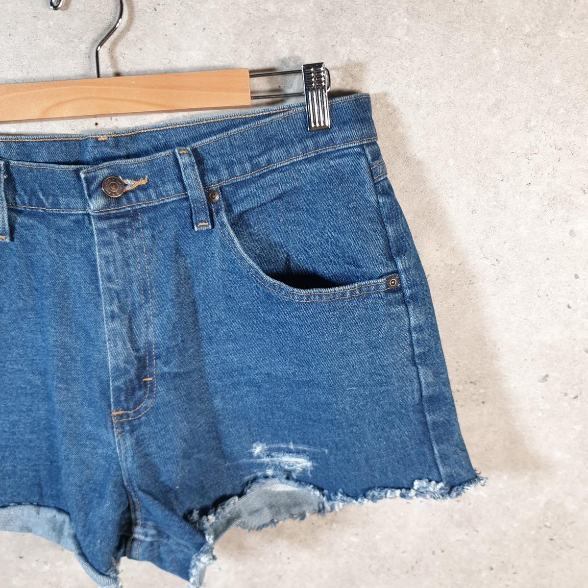Vintage Wrangler Cut Short Baggy Shorts Jorts Cargo Womens W33 Blue Relaxed Denim