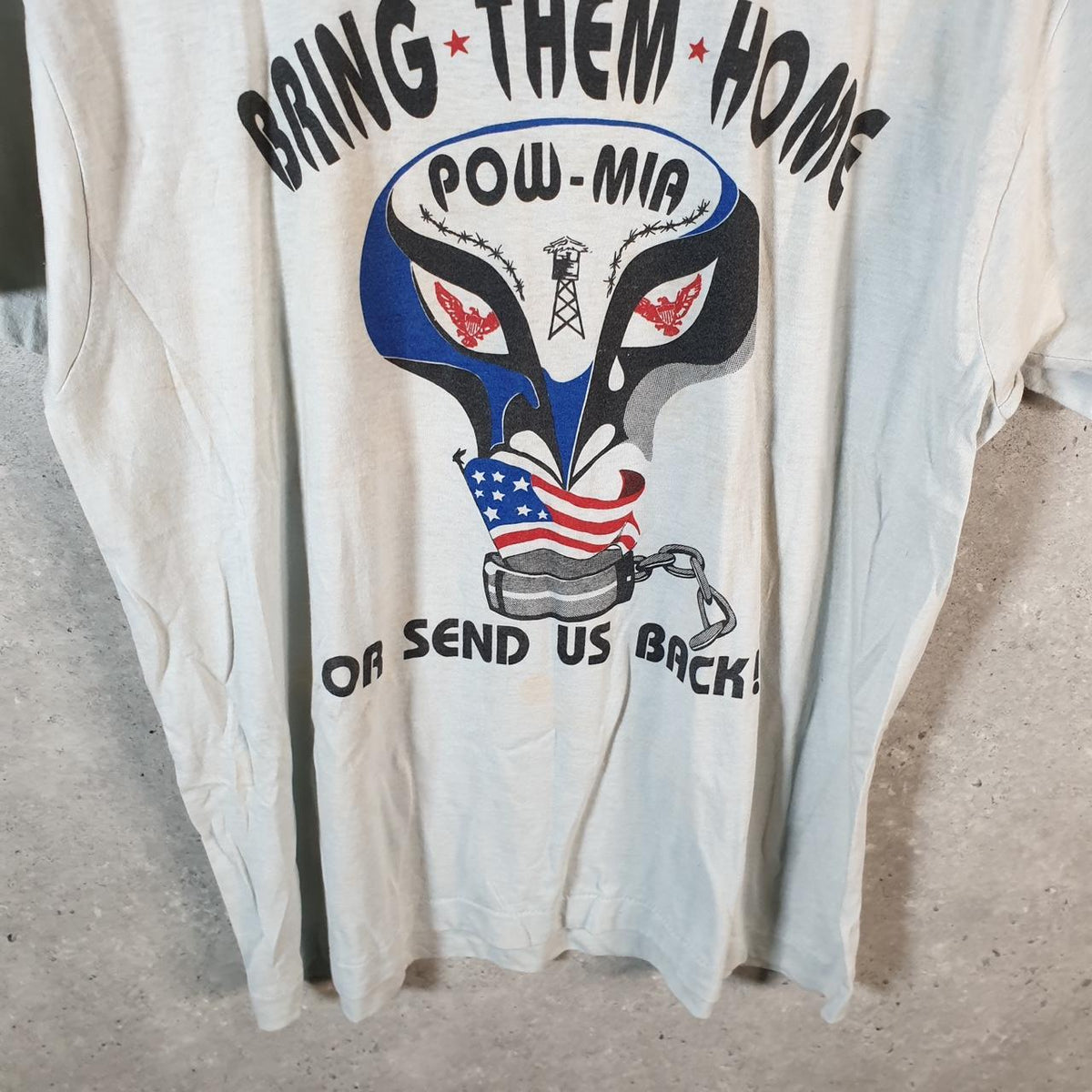 Vintage Screen Stars Best Pow Mia Glendale USA Single Stitch T Shirt Men’s XL Grey Big Fish Vintage