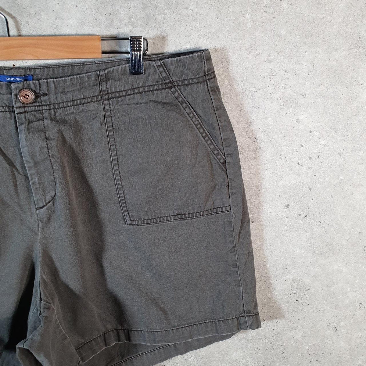 Vintage Dockers Chino Shorts Jorts Cargo Womens W40 Grey Baggy Cotton A4412