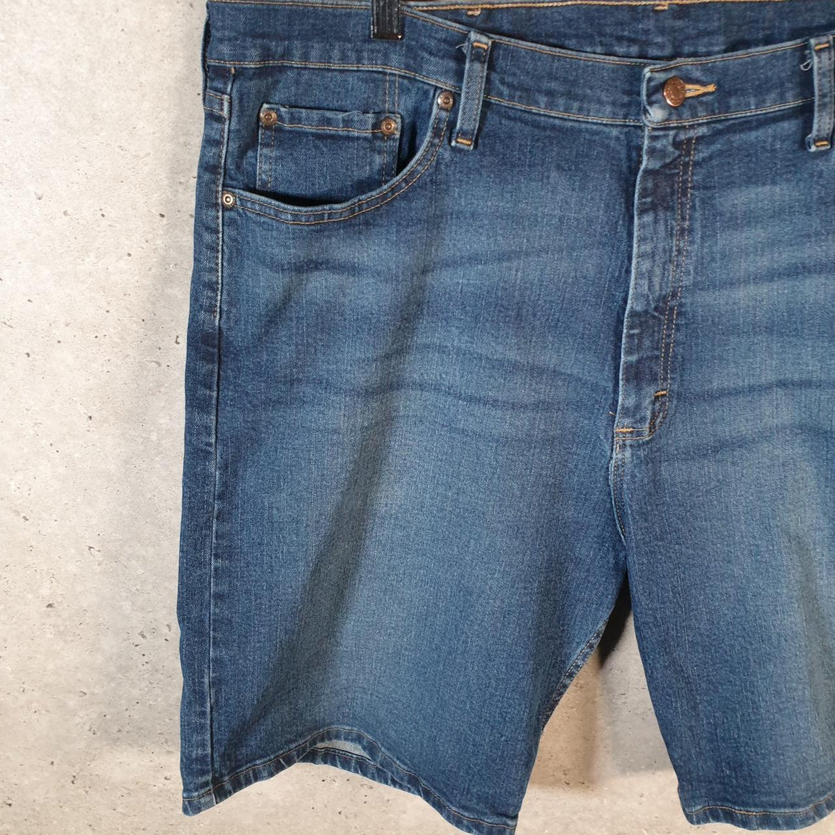 Vintage Wrangler Denim Shorts Jorts Cargo Men’s W40 Blue Baggy Cotton