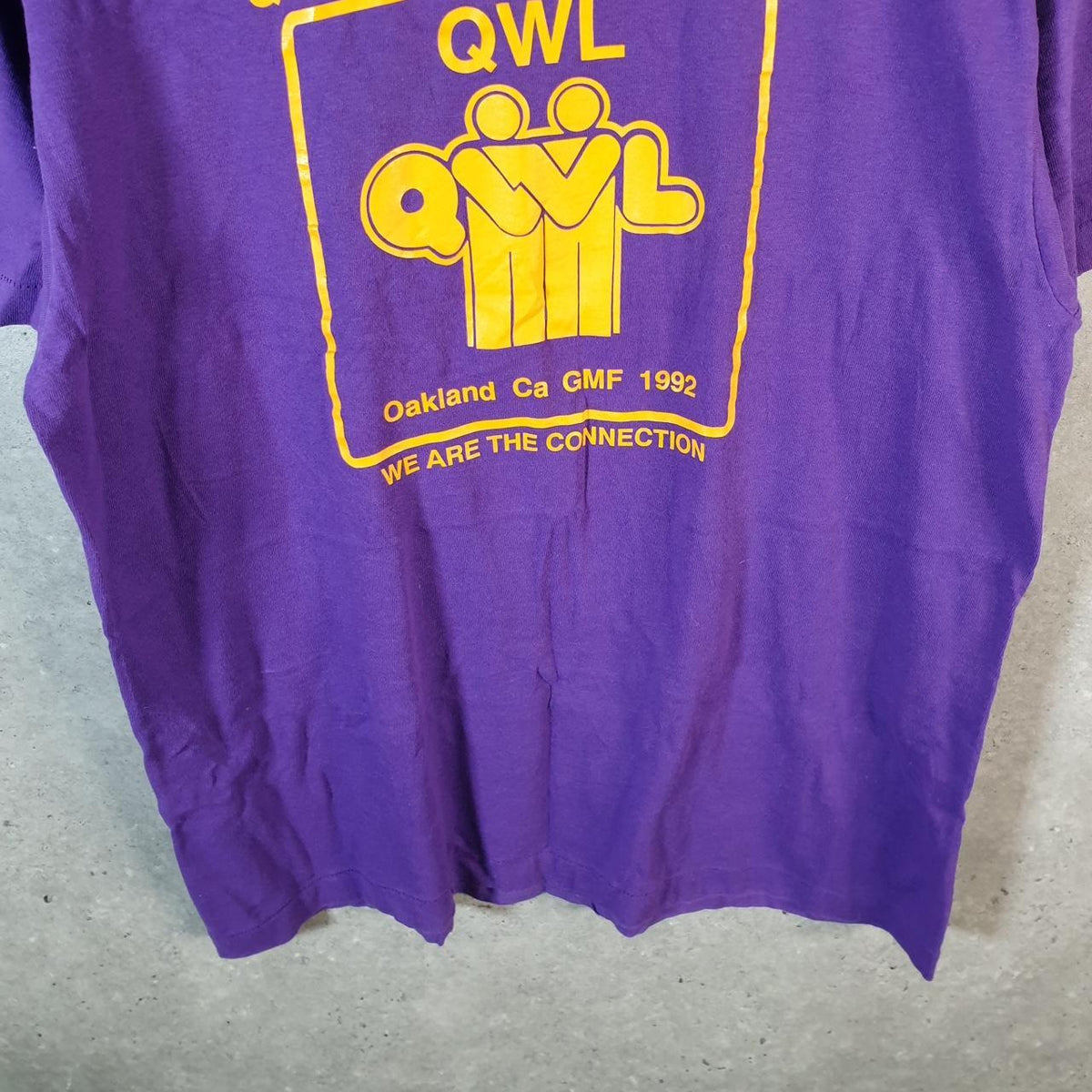 Vintage Fruit of the Loom USA 1992 Oakland Connection Single Stitch T Shirt Men’s Large Purple Big Fish Vintage