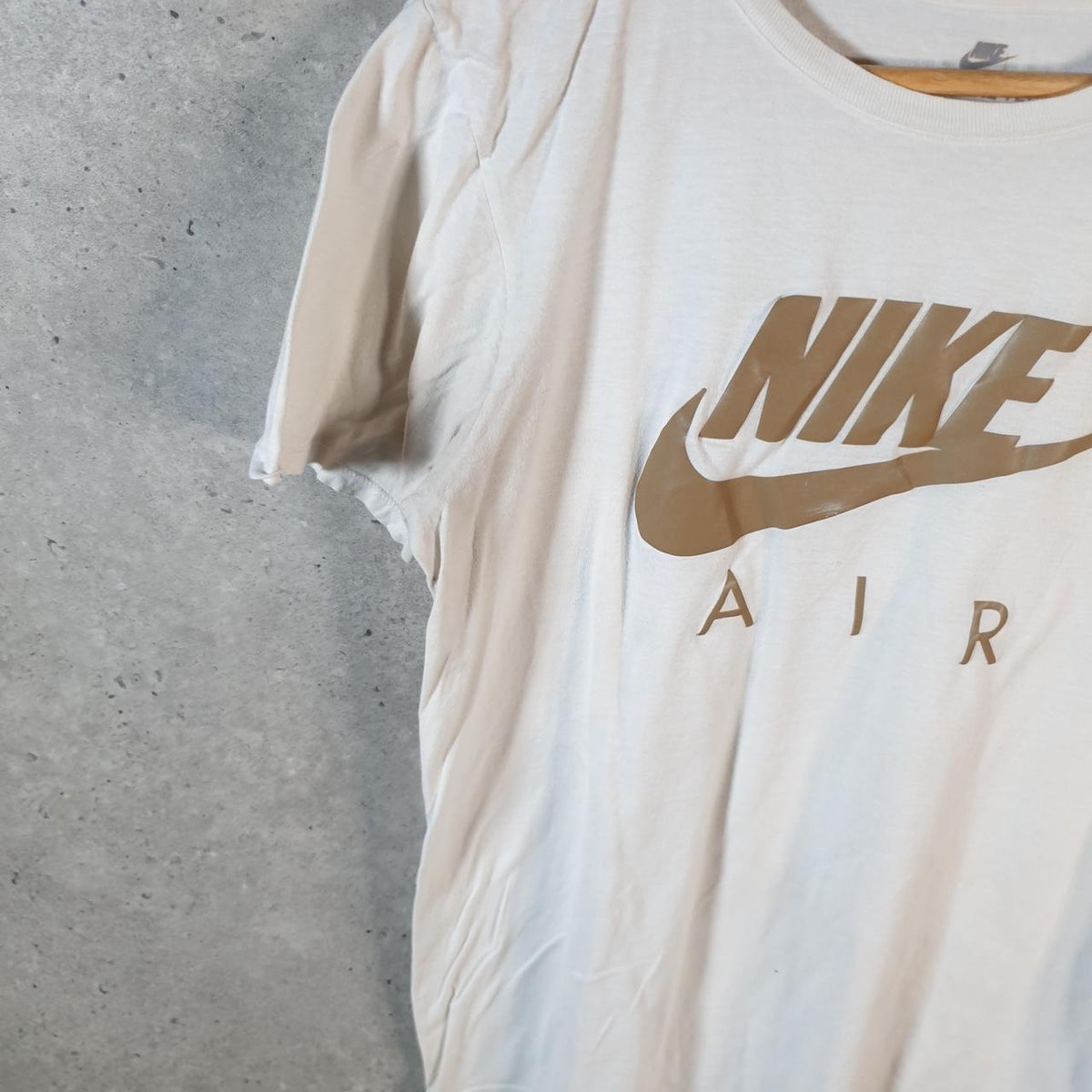 Vintage Nike Air Spellout T Shirt Mens Small White Logo Swoosh Athletic