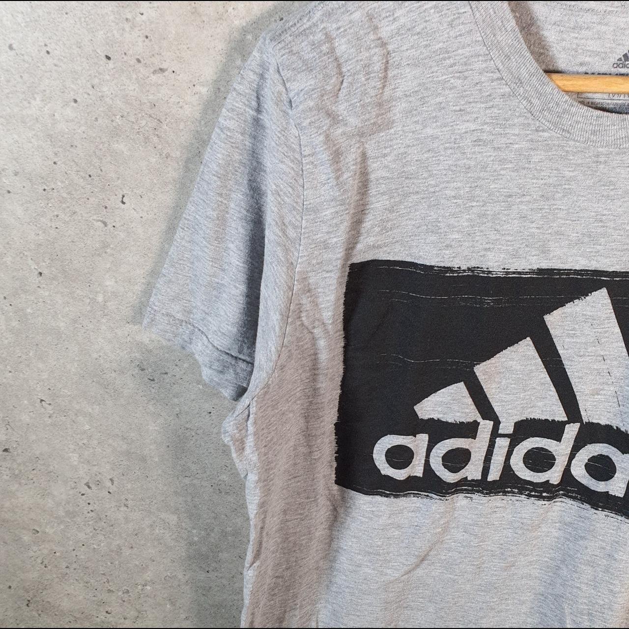 Vintage Adidas Amplifier T Shirt Men’s Medium Grey Three Stripes Logo Athletic