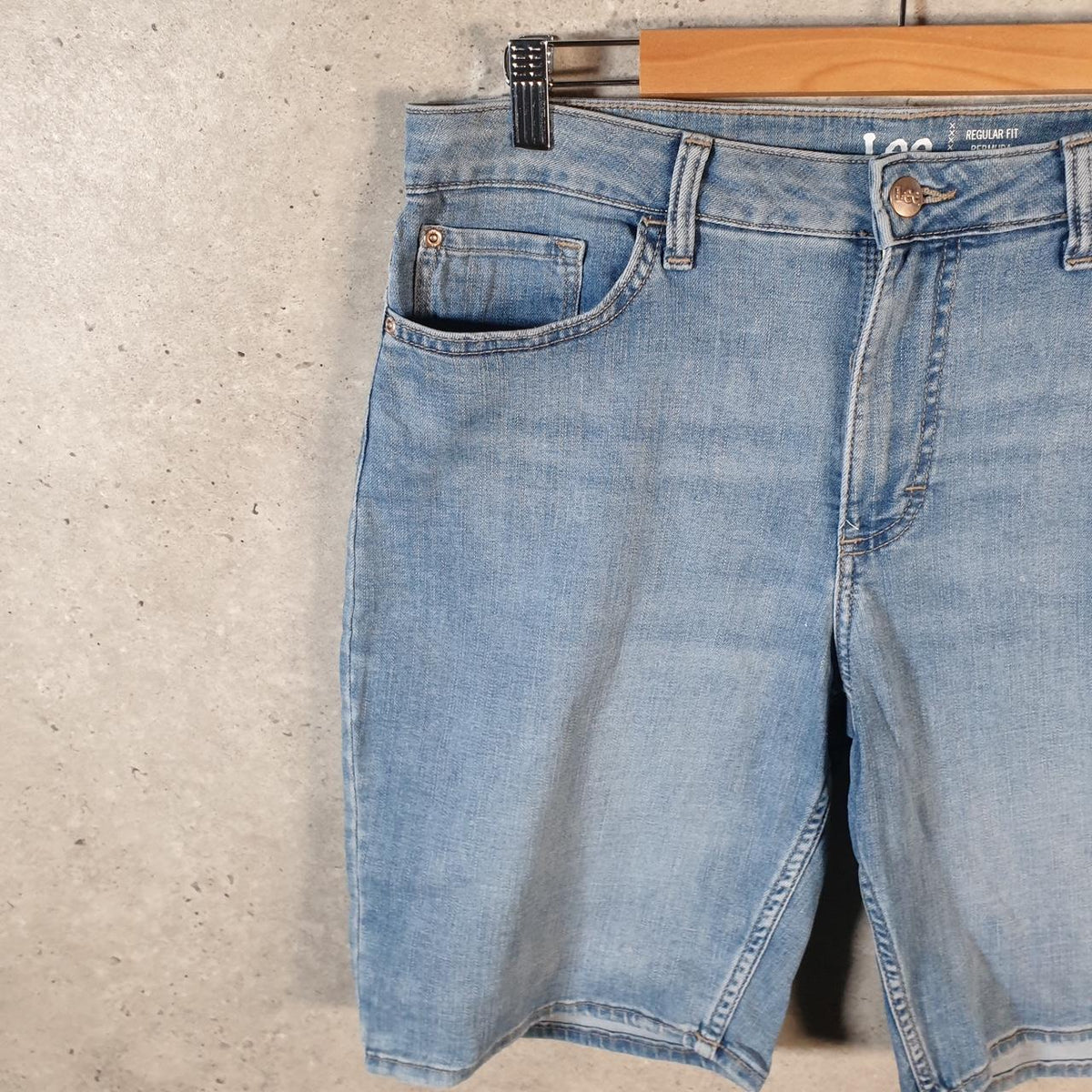 Vintage Lee Baggy Shorts Jorts Cargo Womens W34 Blue Relaxed Denim