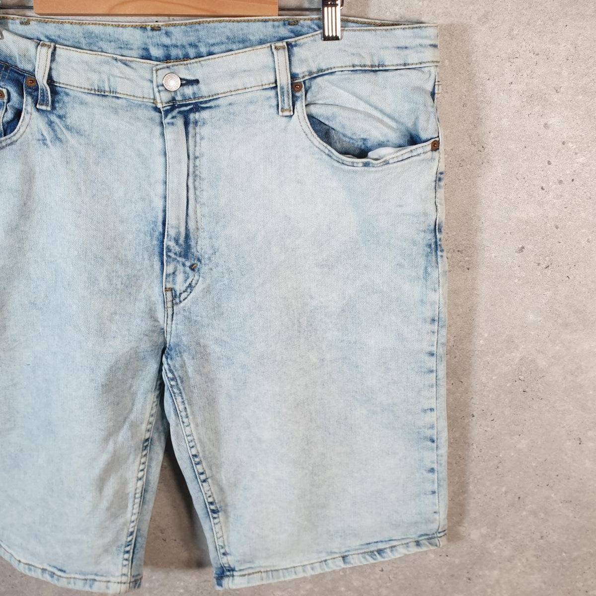 Vintage Levi’s 502 Baggy Shorts Jorts Cargo Men’s W42 Blue Relaxed Denim