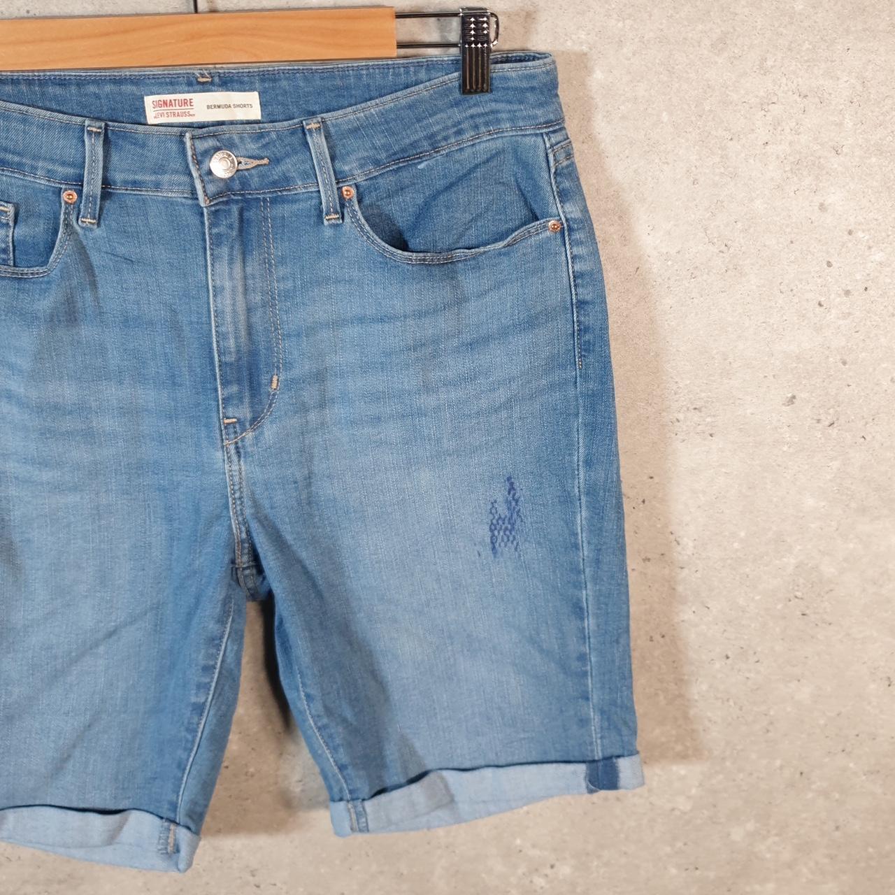 Vintage Levi’s Baggy Shorts Jorts Cargo Womens W31 Blue Relaxed Denim