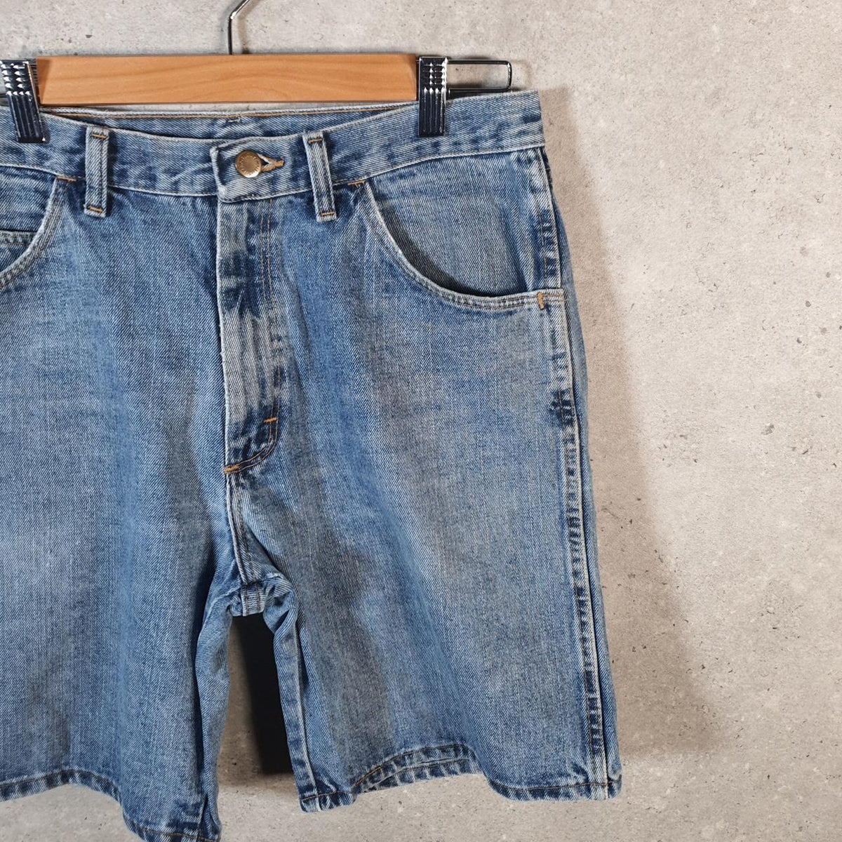Vintage Wrangler Denim Shorts Jorts Cargo Men’s W30 Relaxed Blue Baggy Cotton