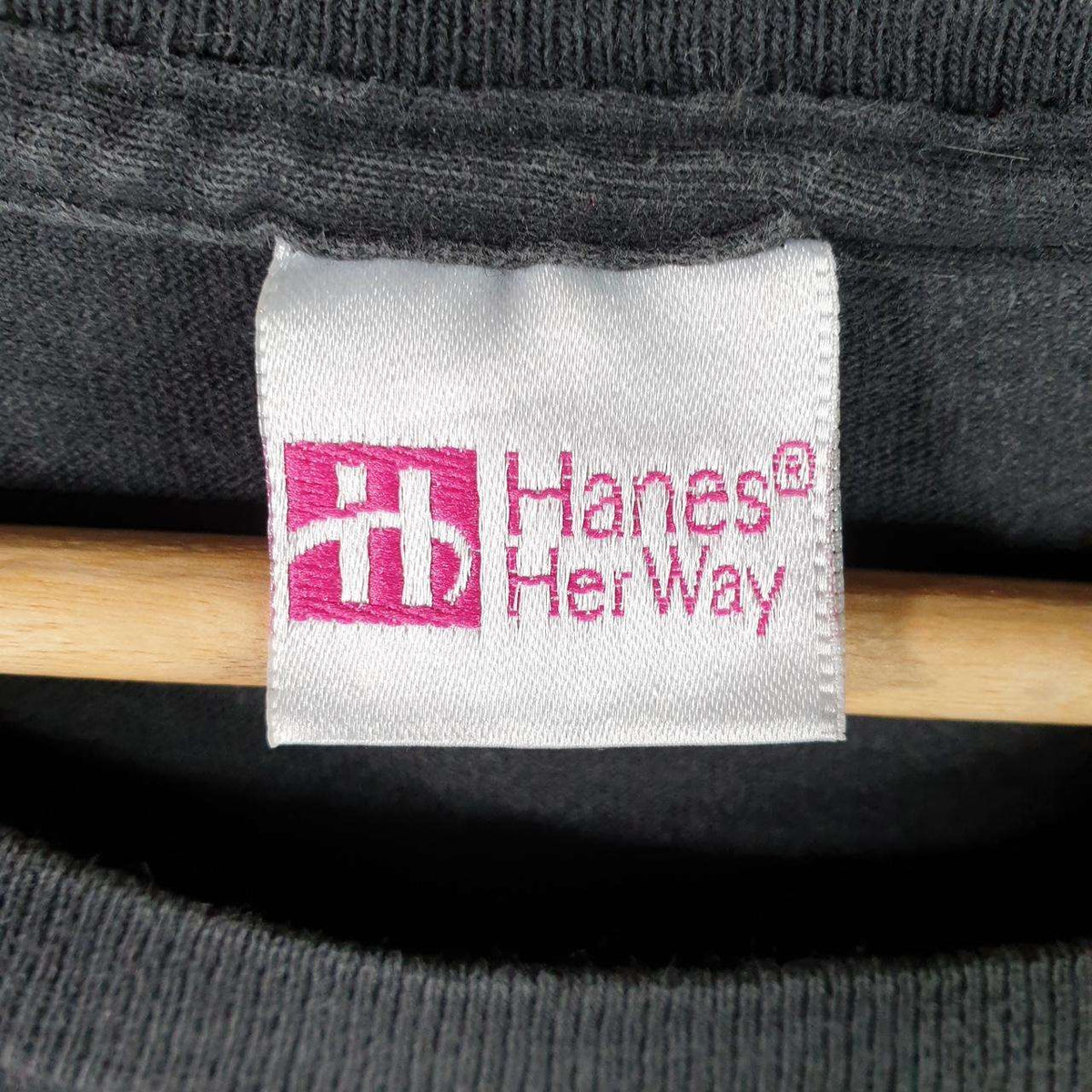 Vintage Hanes Her Way Flowers Graphic 90s USA Single Stitch T Shirt Womens XL Black Big Fish Vintage