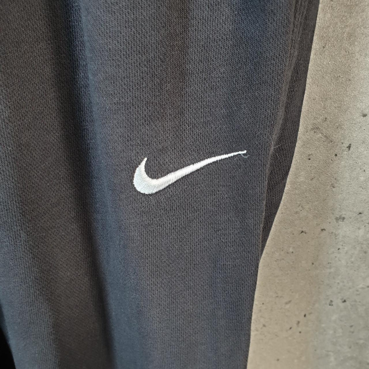 Vintage Nike Sweatpant Joggers Mens XL Black Embroidered Swoosh Sports Tracksuit - Big Fish Vintage