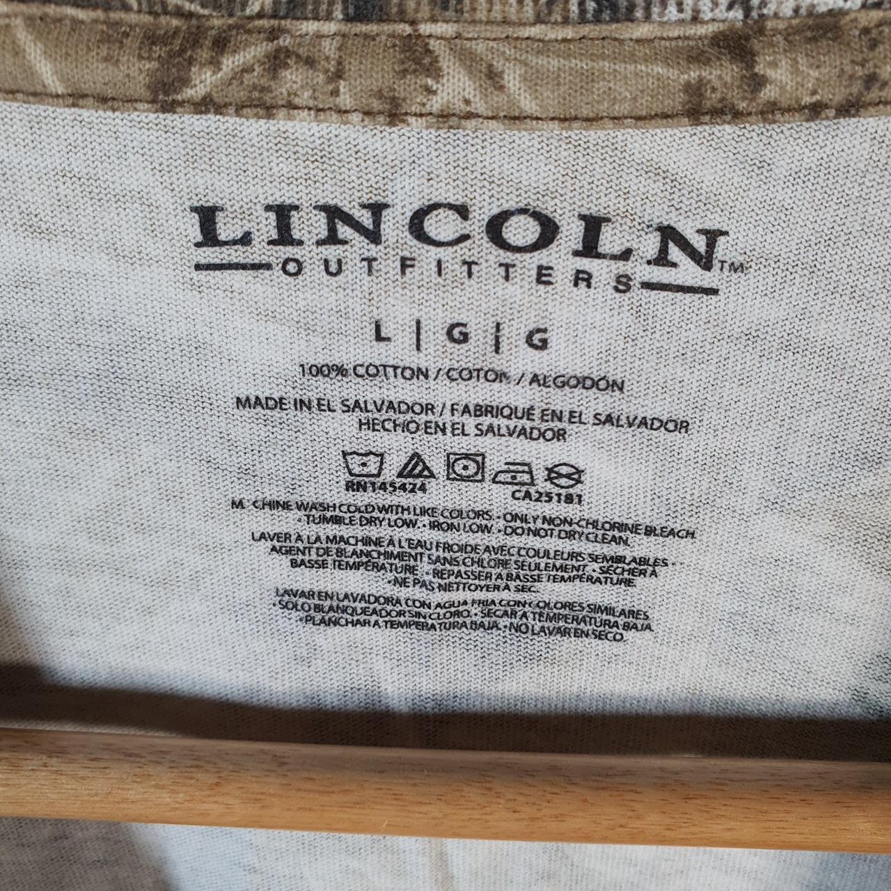 Vintage Lincoln Outfitters RealTree Camoflauge T Shirt Womens Large Camo Short Sleeve
