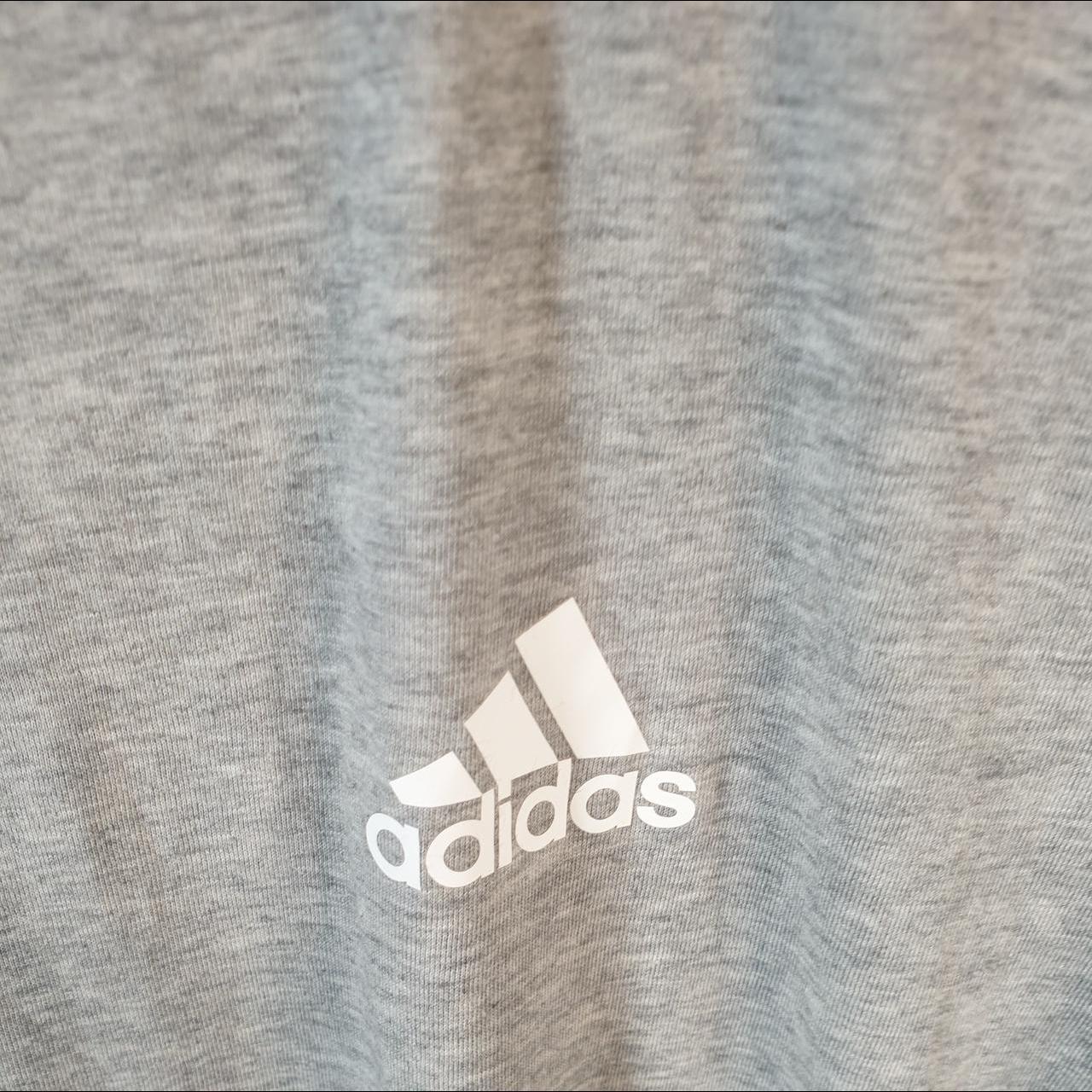 Vintage Adidas PrimeGreen T Shirt Men’s Medium Grey Three Stripes Logo Athletic