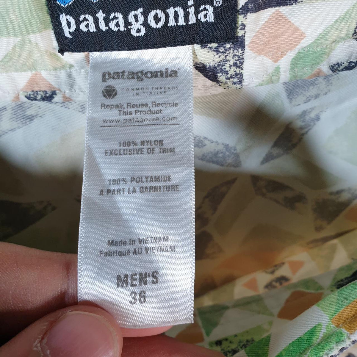 Vintage Patagonia Baggies Shorts Jorts Cargo Mens W36 Fishing All Over Print Cotton A4785