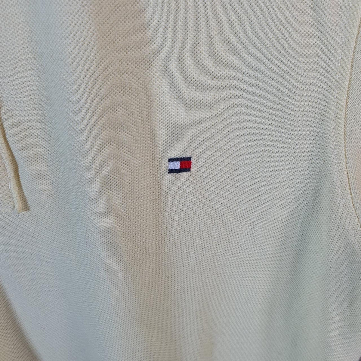 Vintage Tommy Hilfiger Polo Shirt Men’s Medium Yellow Classic Fit Embroidered Logo