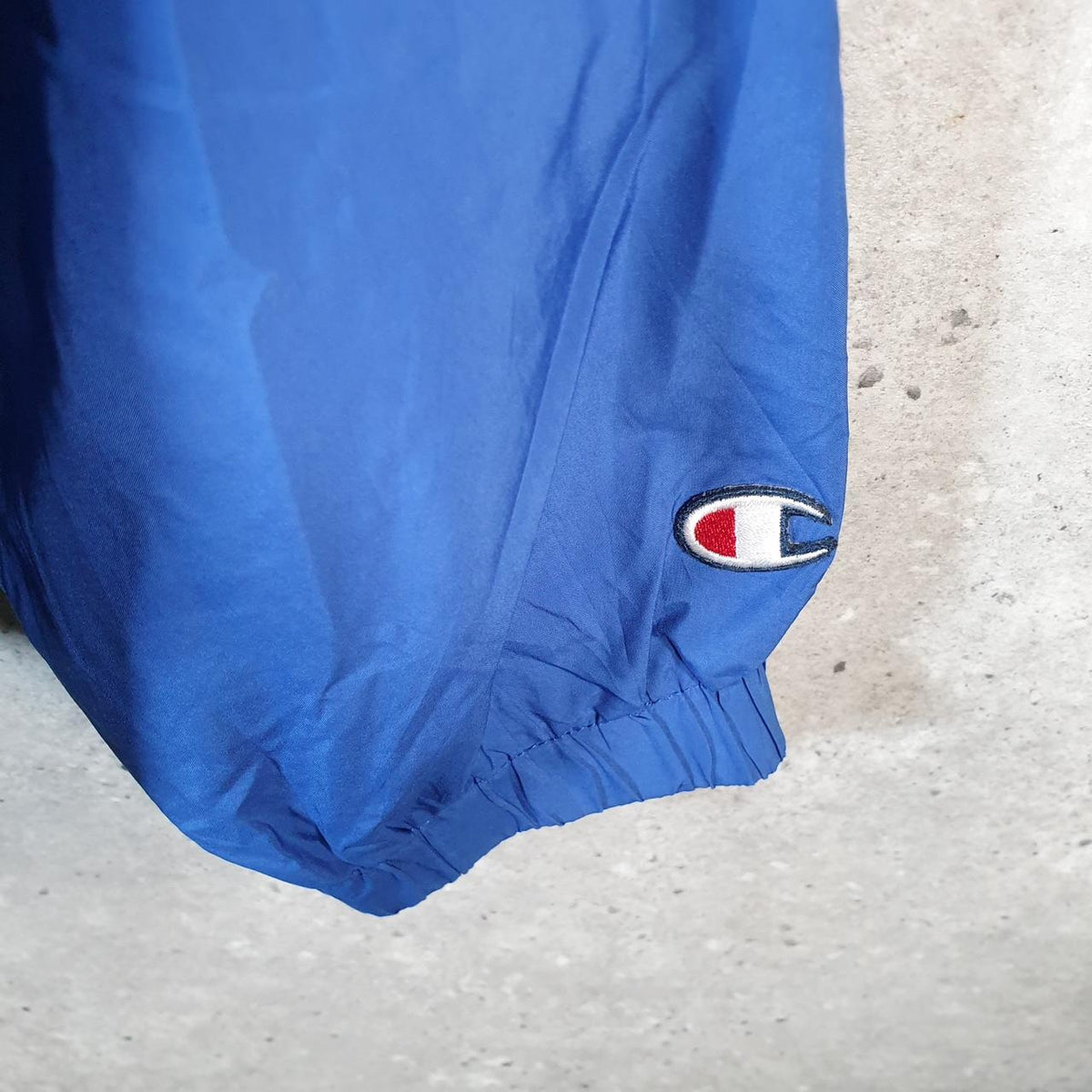 Vintage Champion Windbreaker Track Jacket Mens Medium Blue Logo Full Zip Newton