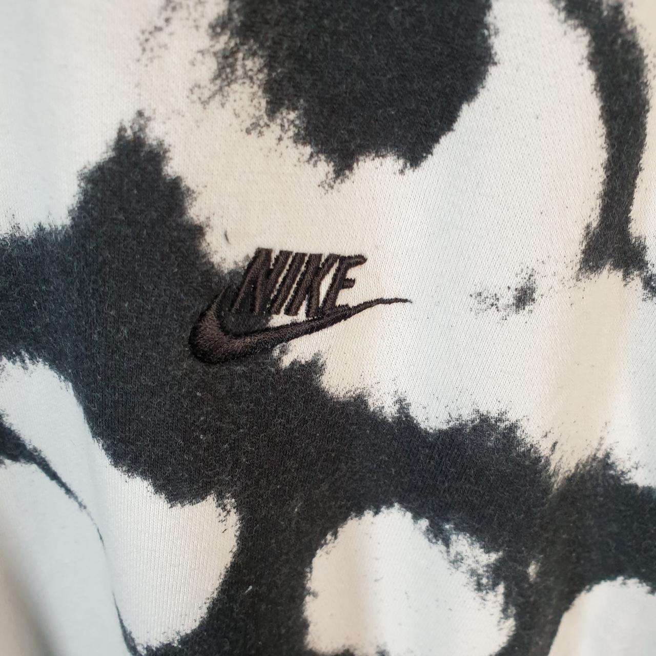 Vintage Nike Club Embroidered Sweatshirt Men’s Large Black Swoosh Y2K Cow Print