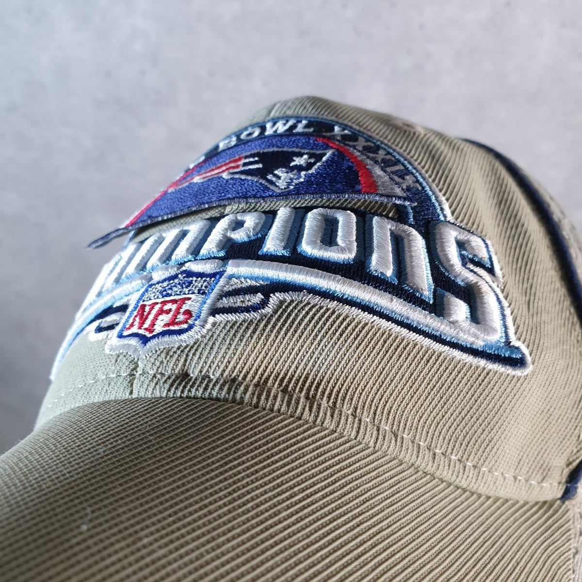 Vintage NFL New England Patriots Cap Men’s USA Spellout Athletic C8539