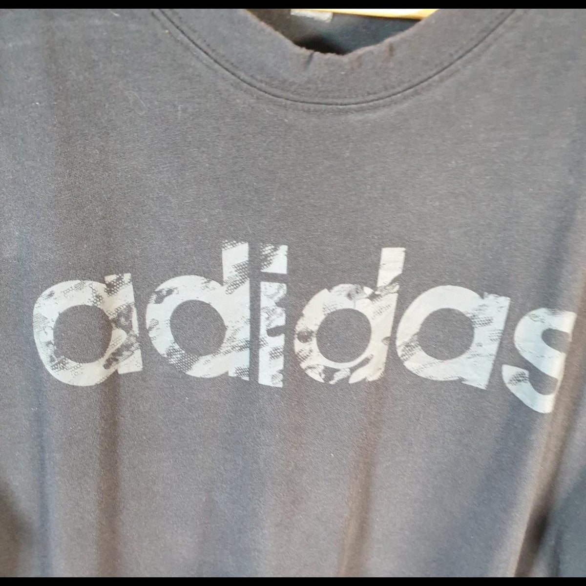Vintage Adidas Spellout T Shirt Men’s Medium Black Three Stripes Logo Athletic