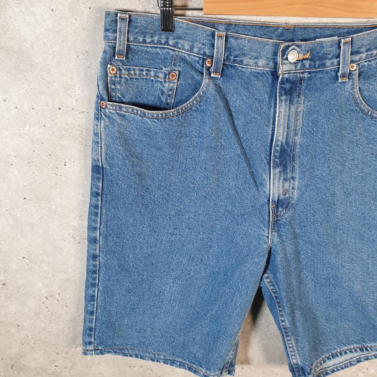 Vintage Levi’s 505 Baggy Shorts Jorts Cargo Men’s W38 Blue Relaxed Denim