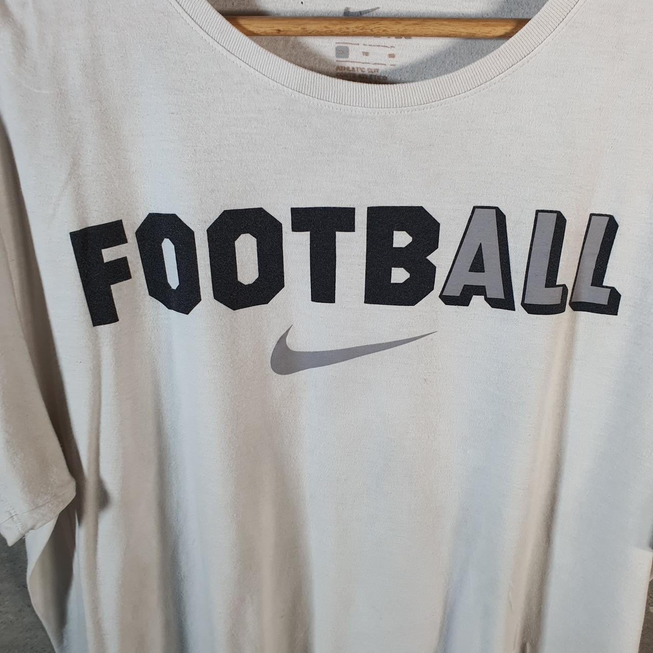 Vintage Nike Football Spellout T Shirt Shirt Men’s XL White Logo Swoosh Athletic