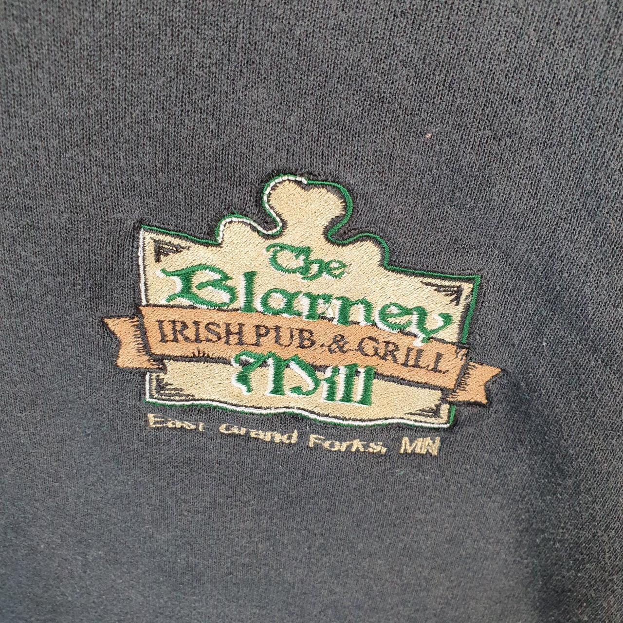 Vintage Lee Heavyweight Sweatshirt Men’s Large Black USA Irish Pub & Grill Embroidered