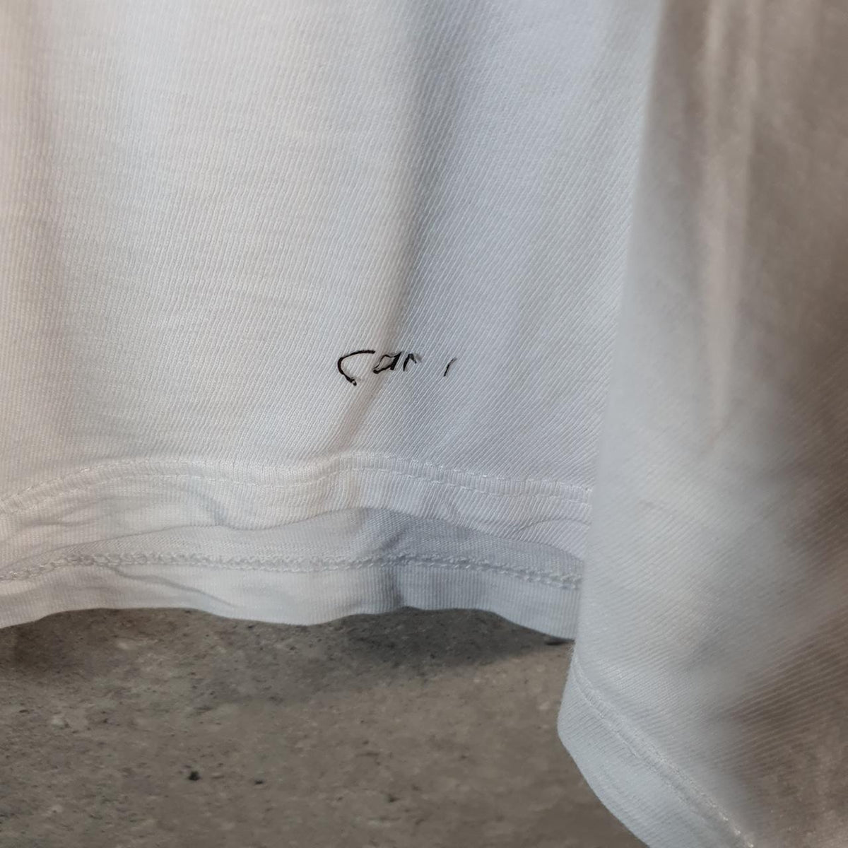 Vintage Calvin Klein Spellout T Shirt Men’s Medium White Casual Sports