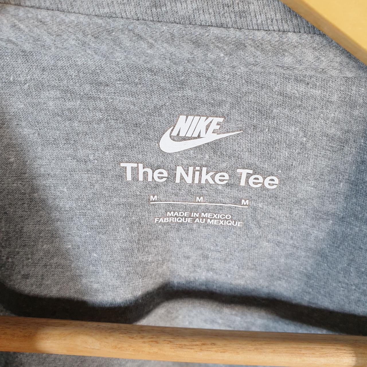 Vintage Nike Spellout Club T Shirt Men’s Medium Grey Logo Swoosh Athletic